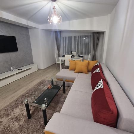 Ferienwohnung Dreams Escape 2 Craiova Exterior foto