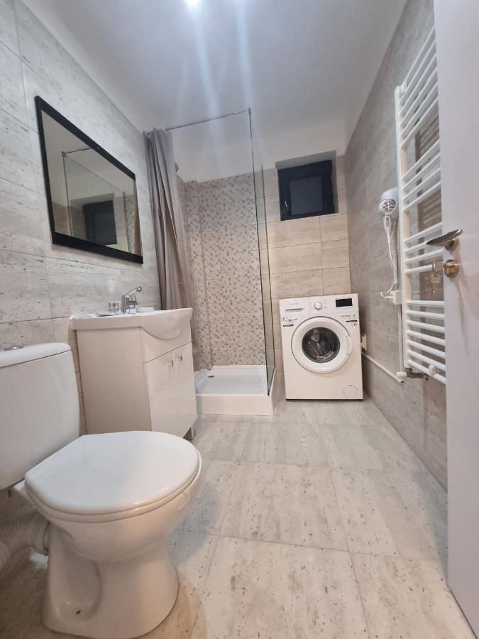 Ferienwohnung Dreams Escape 2 Craiova Exterior foto