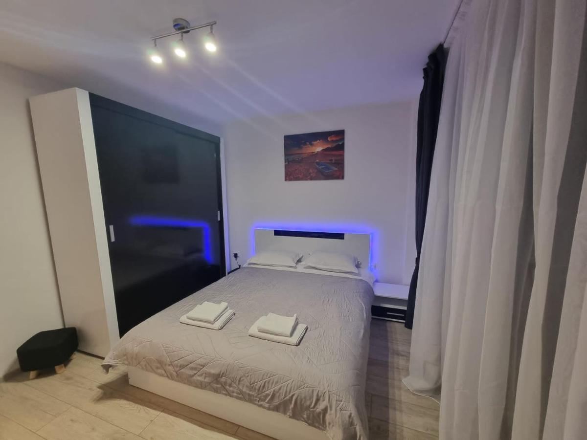 Ferienwohnung Dreams Escape 2 Craiova Exterior foto